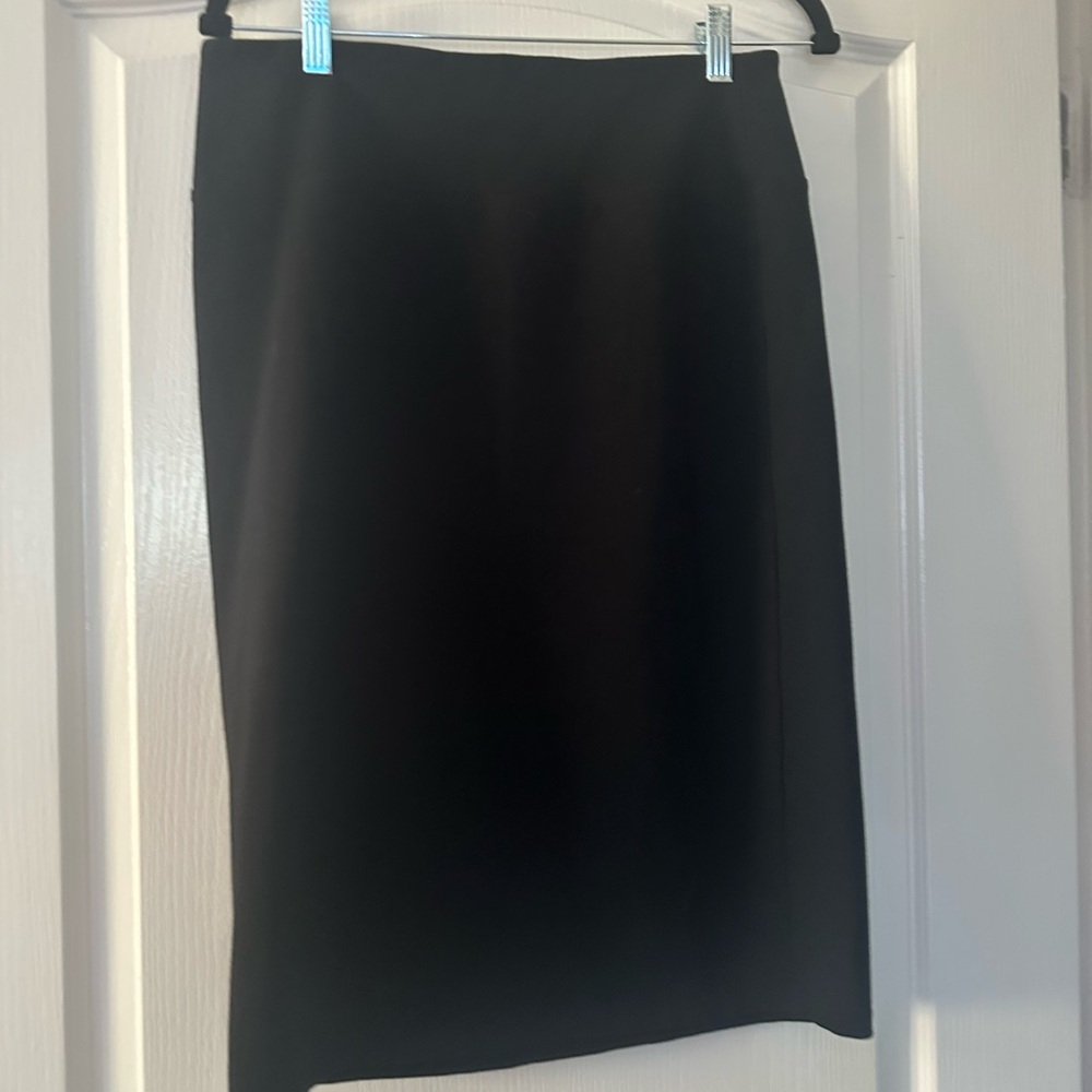 Halogen Classic Black Pencil Skirt